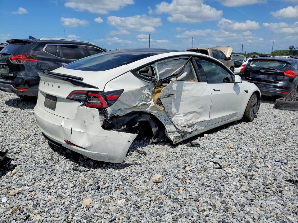 48017456 :رقم المزاد ، 5YJ3E1EA2MF851472 vin ، 2021 Tesla Model 3 مزاد بيع