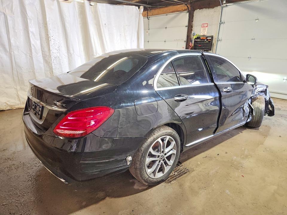 49904096 :رقم المزاد ، 55SWF4KB5JU234392 vin ، 2018 Mercedes-benz C مزاد بيع