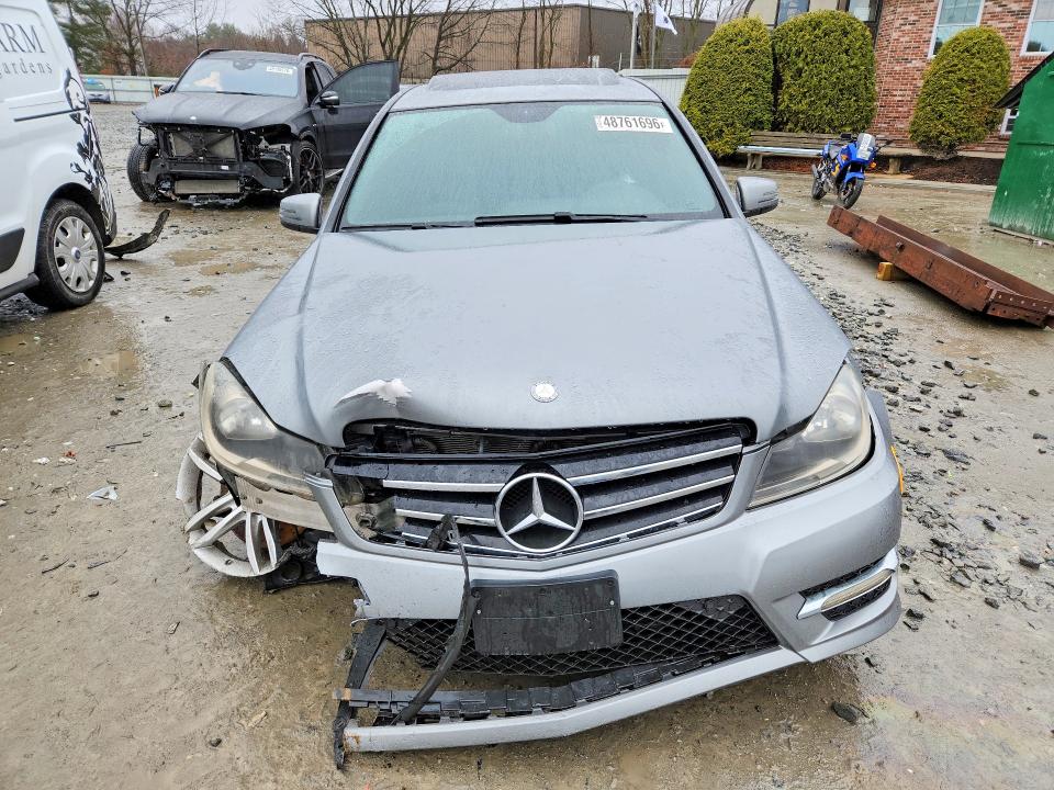 Продажа на аукционе авто 2014 Mercedes-benz C, vin: WDDGF8AB5ER311217, номер лота: 48761696