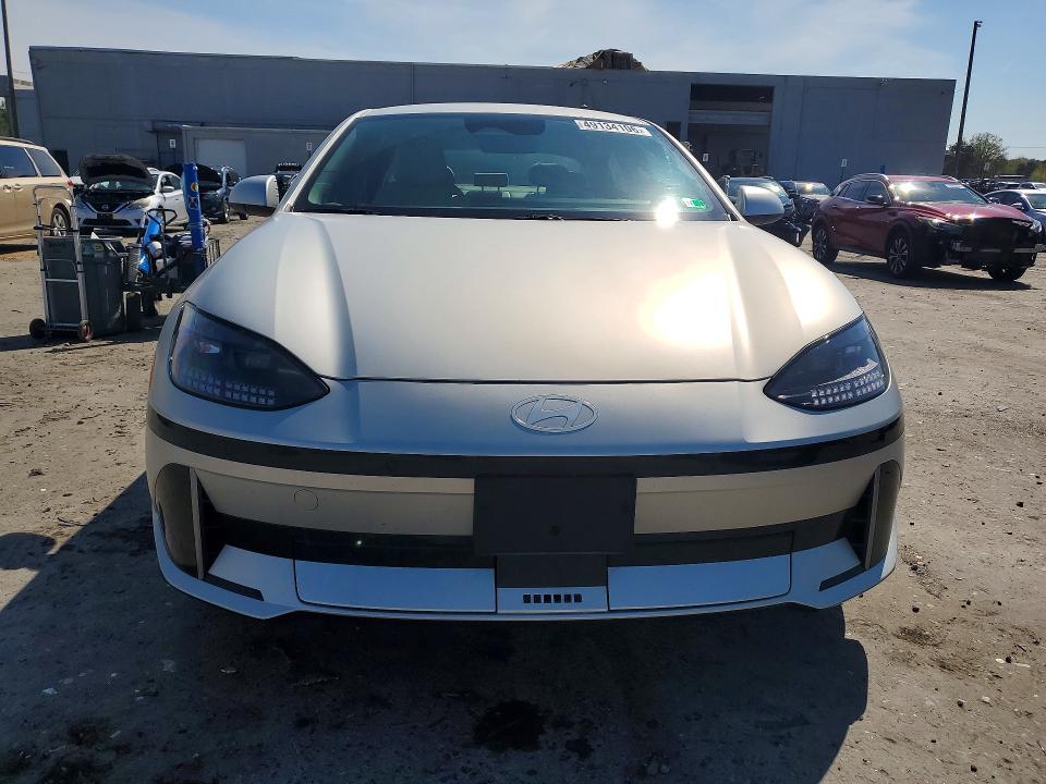 2023 Hyundai Ioniq 6 მანქანა იყიდება აუქციონზე, vin: KMHM34AA5PA043675, აუქციონის ნომერი: 49134106
