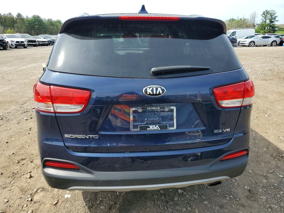 2016 Kia Sorento მანქანა იყიდება აუქციონზე, vin: 5XYPHDA52GG151922, აუქციონის ნომერი: 50095876
