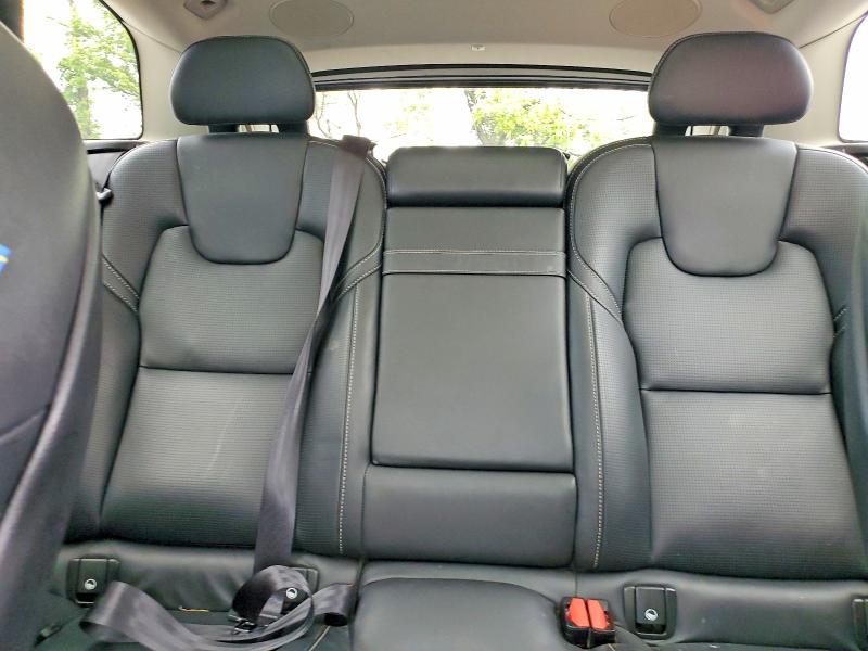 Продажа на аукционе авто 2018 Volvo Xc60, vin: LYVA22RLXJB106032, номер лота: 51308186
