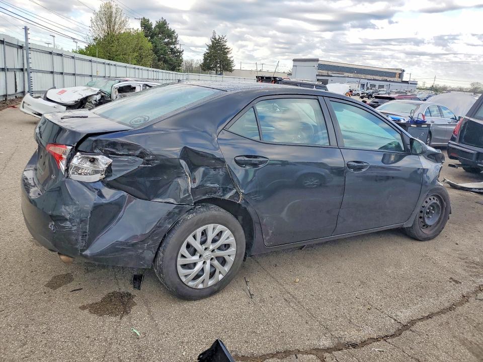 48791696 :رقم المزاد ، 5YFBURHE4KP946113 vin ، 2019 Toyota Corolla مزاد بيع