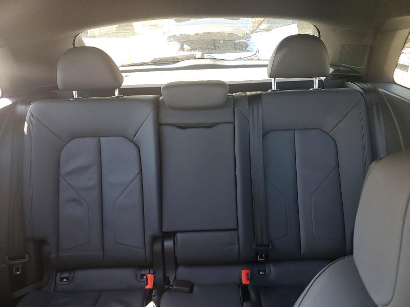 51588836 :رقم المزاد ، WA1EECF36M1076763 vin ، 2021 Audi Q3 مزاد بيع