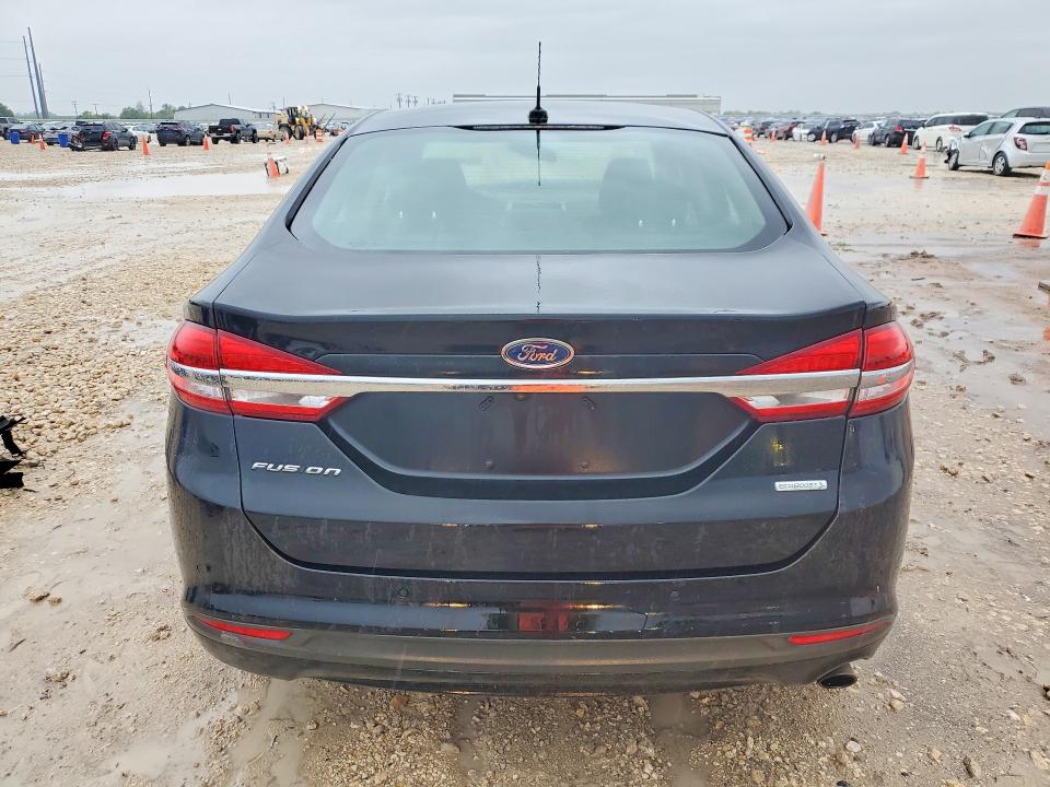 47375906 :رقم المزاد ، 3FA6P0HD9JR267271 vin ، 2018 Ford Fusion مزاد بيع