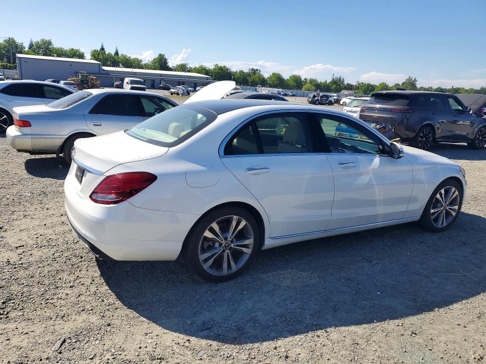48536856 :رقم المزاد ، 55SWF4JBXHU229328 vin ، 2017 Mercedes-benz C مزاد بيع