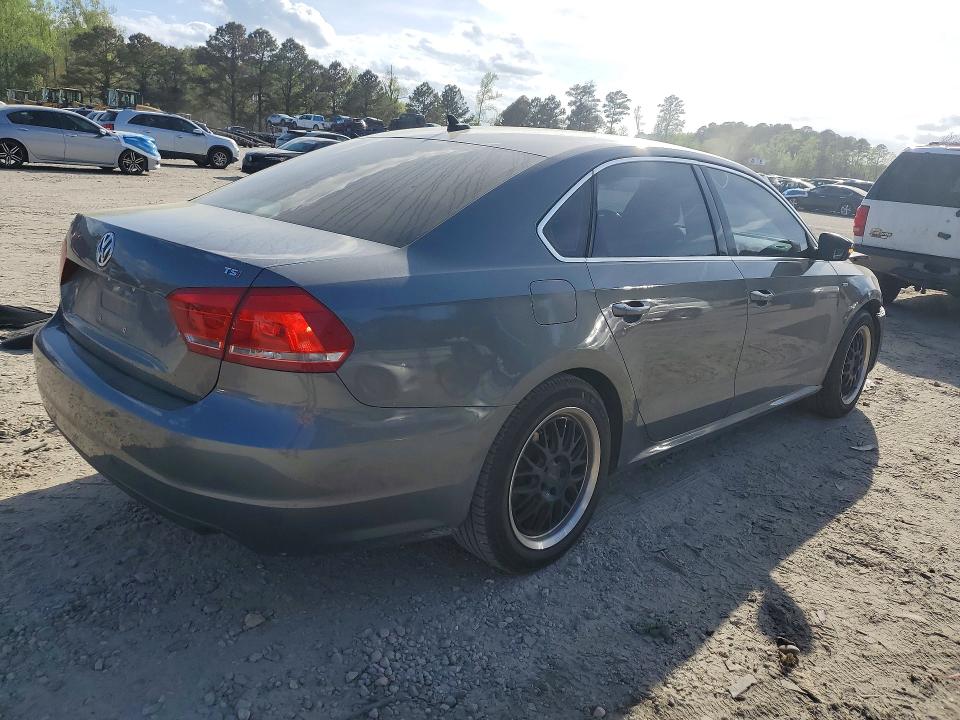 2015 Volkswagen Passat მანქანა იყიდება აუქციონზე, vin: 1VWAT7A34FC097107, აუქციონის ნომერი: 48638196