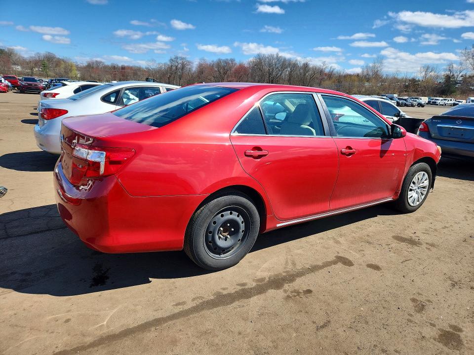 48699216 :رقم المزاد ، 4T4BF1FK4ER406127 vin ، 2014 Toyota Camry مزاد بيع