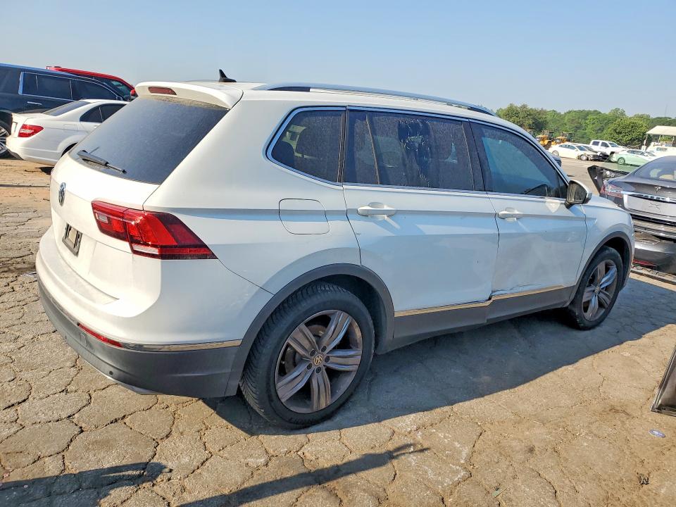 50855766 :رقم المزاد ، 3VV3B7AX4LM104814 vin ، 2020 Volkswagen Tiguan مزاد بيع