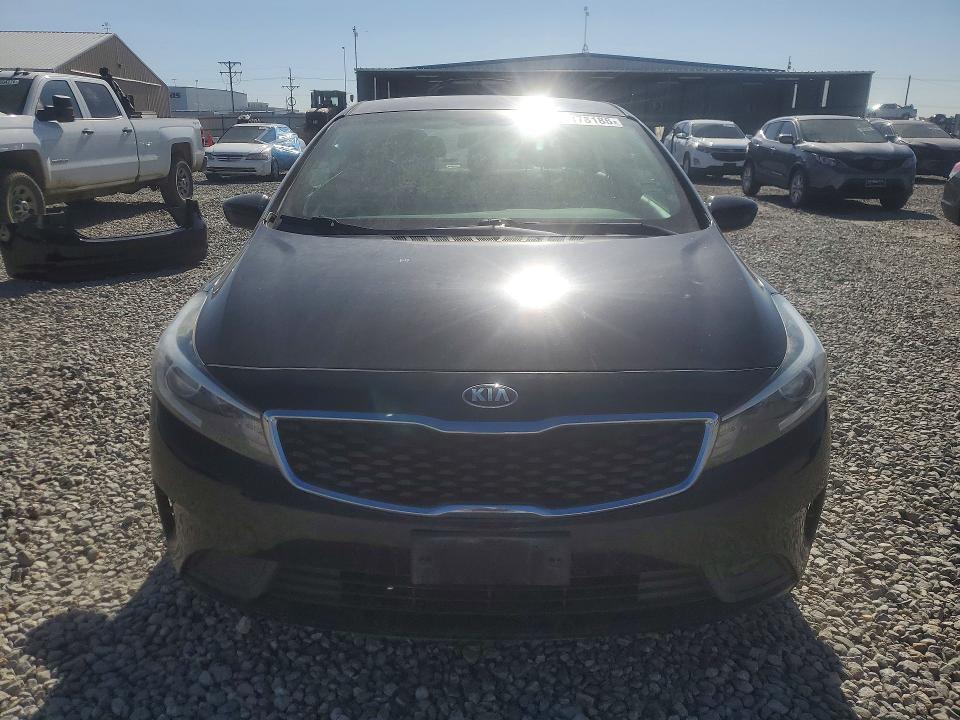 50178186 :رقم المزاد ، 3KPFK4A73JE276883 vin ، 2018 Kia Forte مزاد بيع