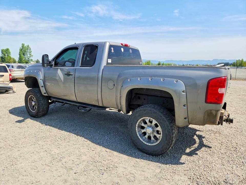 51811166 :رقم المزاد ، 1GCHK29688E137086 vin ، 2008 Chevrolet Silverado مزاد بيع