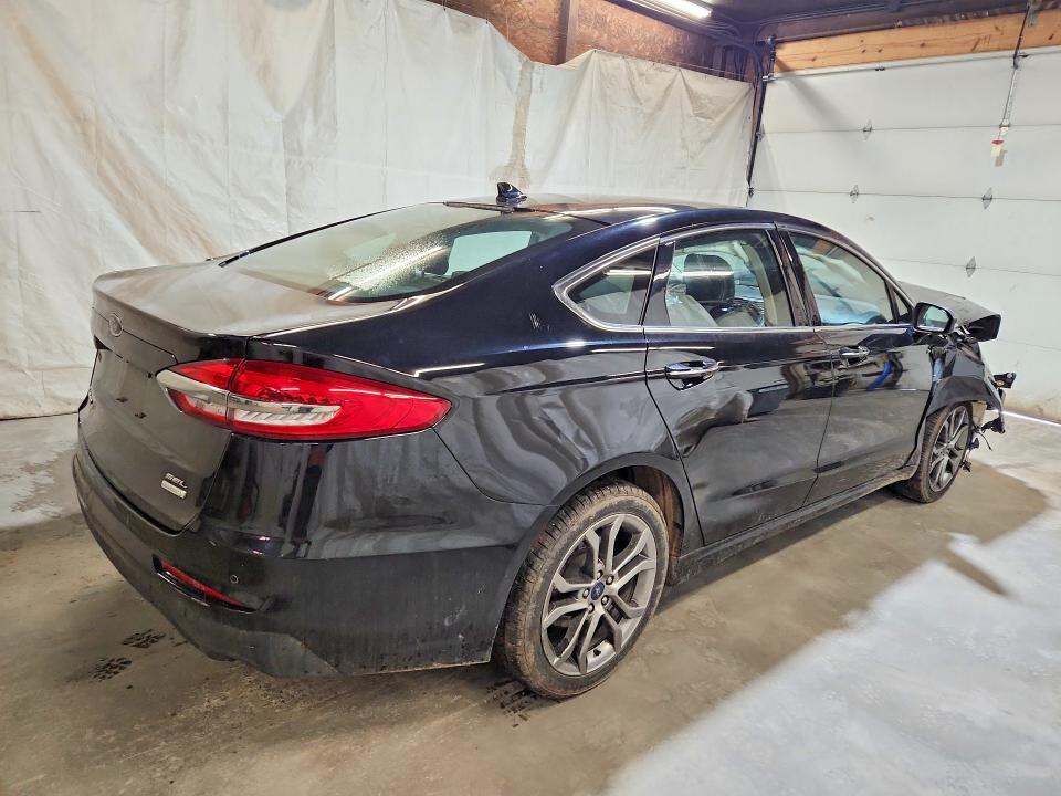 50216836 :رقم المزاد ، 3FA6P0CDXKR213809 vin ، 2019 Ford Fusion مزاد بيع