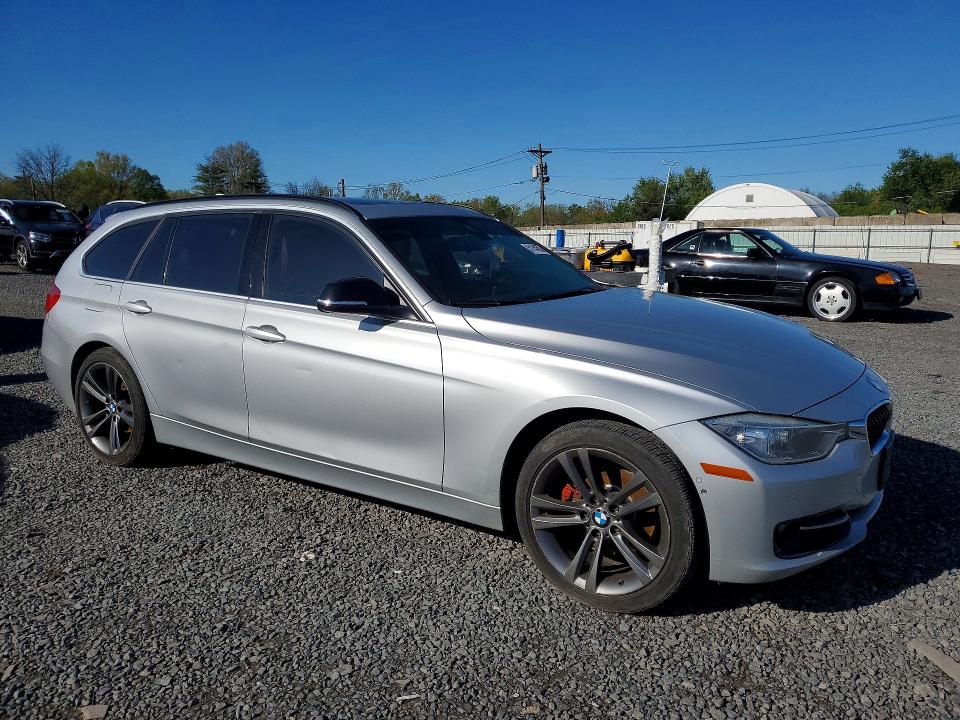 51154256 :رقم المزاد ، WBA3G7C59FK297742 vin ، 2015 Bmw 328 مزاد بيع