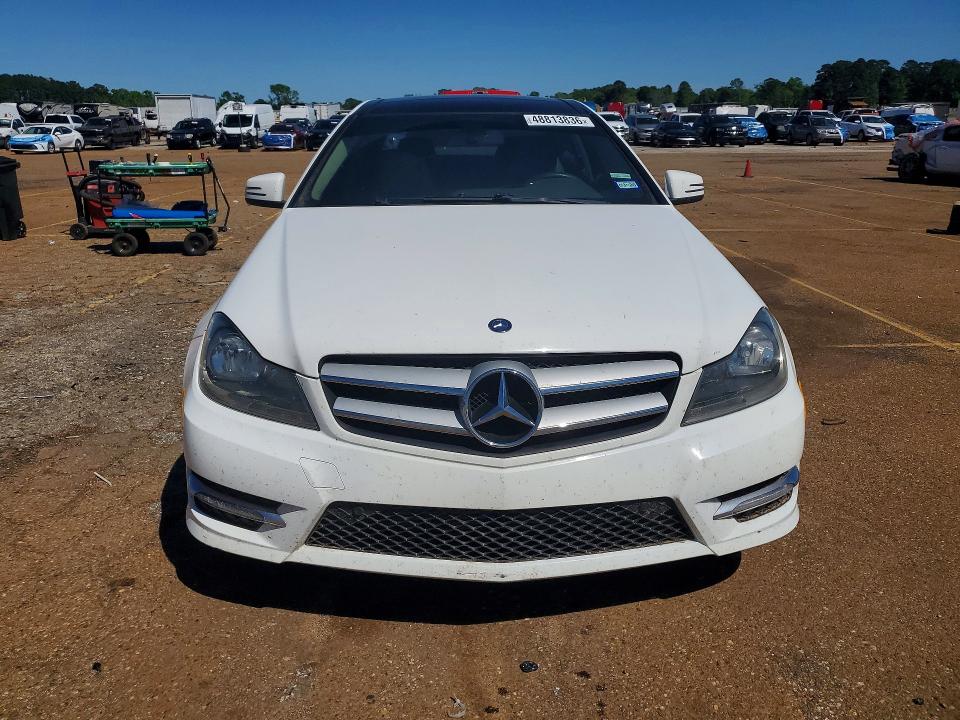 Продаж на аукціоні авто 2013 Mercedes-benz C, vin: WDDGJ4HB7DG052513, номер лоту: 48813836