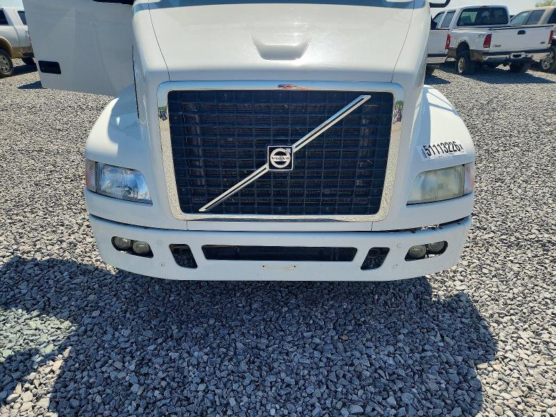 Продаж на аукціоні авто 2012 Volv Vn, vin: 4V4MC9DF7CN560024, номер лоту: 51113226