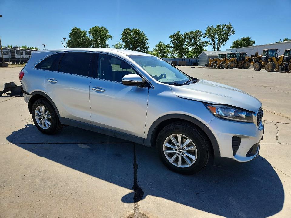 2020 Kia Sorento მანქანა იყიდება აუქციონზე, vin: 5XYPG4A32LG625301, აუქციონის ნომერი: 48698146