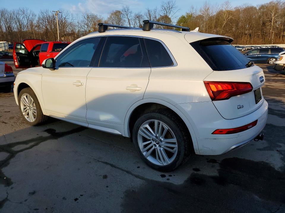 2020 Audi Q5 მანქანა იყიდება აუქციონზე, vin: WA1BNAFY3L2104952, აუქციონის ნომერი: 49223506