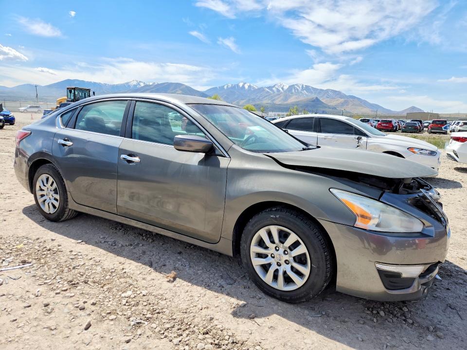 Продажа на аукционе авто 2015 Nissan Altima, vin: 1N4AL3AP8FN886515, номер лота: 48674066