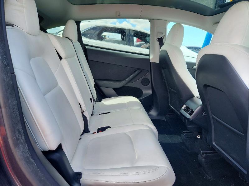 49584276 :رقم المزاد ، 7SAYGAEE1PF885901 vin ، 2023 Tesla Model Y مزاد بيع