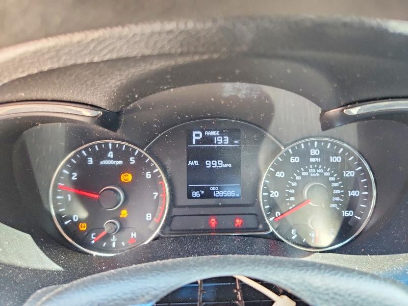 2017 Kia Forte მანქანა იყიდება აუქციონზე, vin: 3KPFK4A7XHE060457, აუქციონის ნომერი: 51302886