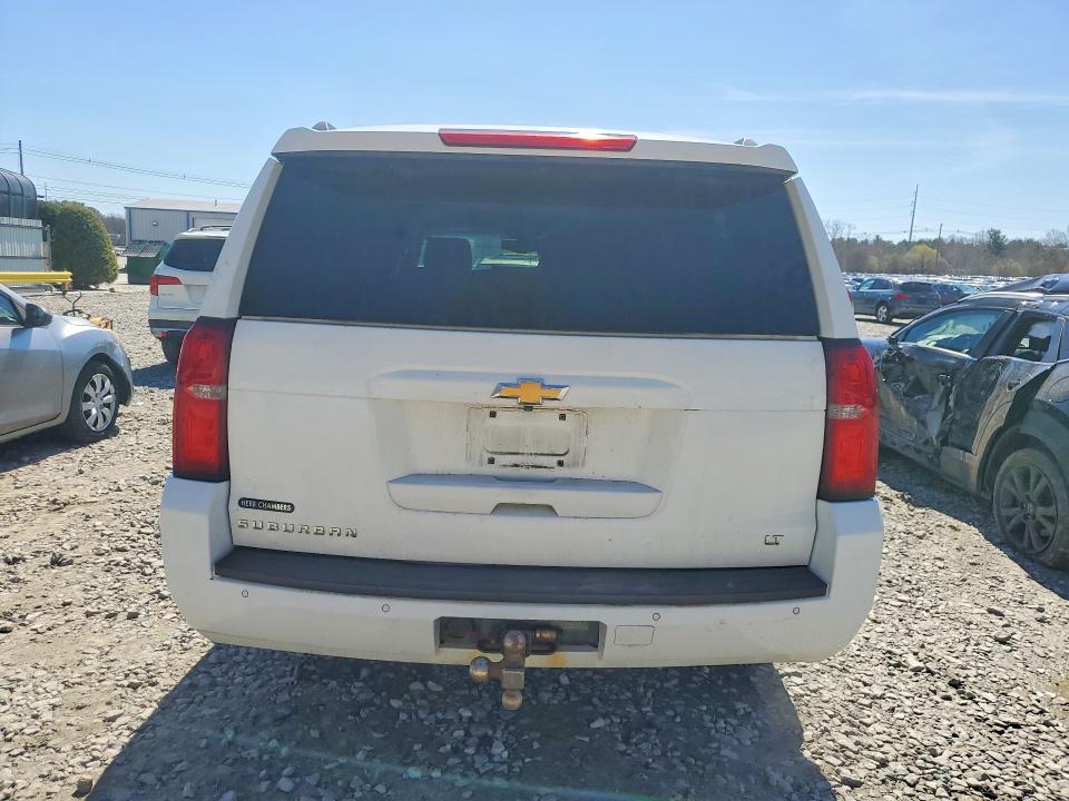2016 Chevrolet Suburban მანქანა იყიდება აუქციონზე, vin: 1GNSKHKC3GR245638, აუქციონის ნომერი: 49235216