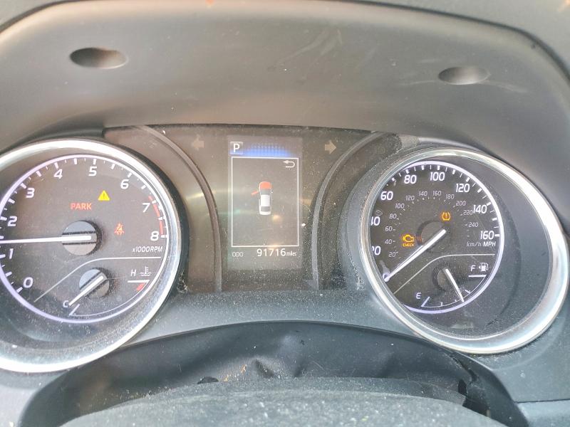 50614886 :رقم المزاد ، 4T1B11HK3JU638928 vin ، 2018 Toyota Camry مزاد بيع