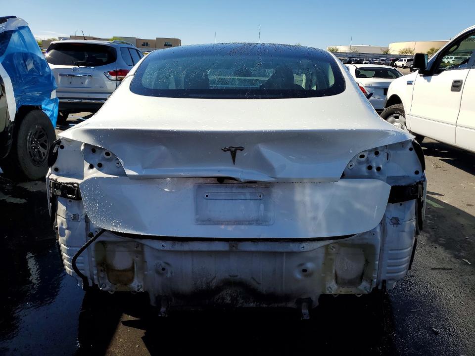 Продажа на аукционе авто 2023 Tesla Model 3, vin: 5YJ3E1EA9PF458735, номер лота: 49592236