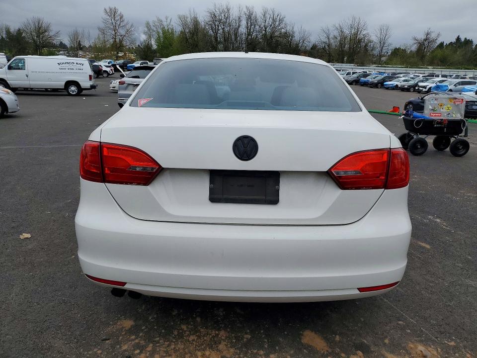 49095466 :رقم المزاد ، 3VWDZ7AJ1BM100175 vin ، 2011 Volkswagen Jetta مزاد بيع