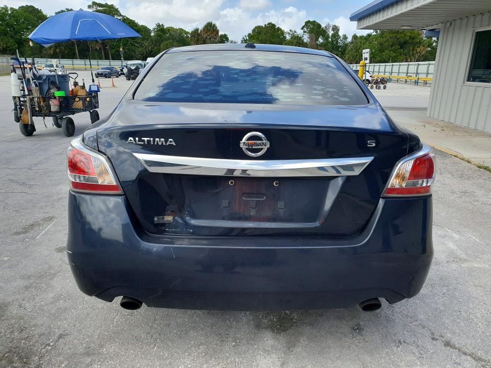 2015 Nissan Altima მანქანა იყიდება აუქციონზე, vin: 1N4AL3APXFN385237, აუქციონის ნომერი: 49914486