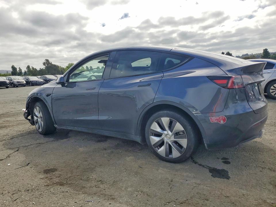 49752216 :رقم المزاد ، 7SAYGDEE0PF902110 vin ، 2023 Tesla Model Y مزاد بيع