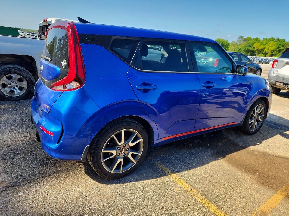 2020 Kia Soul მანქანა იყიდება აუქციონზე, vin: KNDJ63AU2L7090978, აუქციონის ნომერი: 49139256