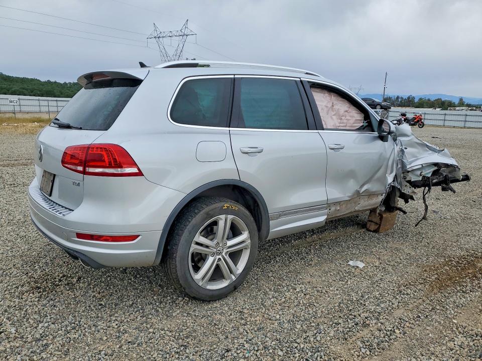 50149956 :رقم المزاد ، WVGDP9BP5ED009090 vin ، 2014 Volkswagen Touareg مزاد بيع