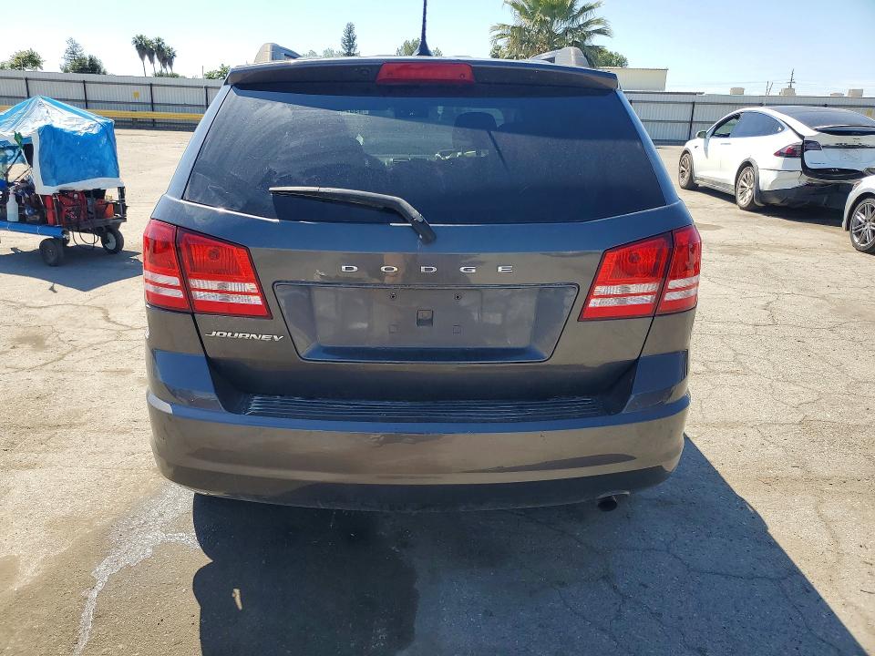49675746 :رقم المزاد ، 3C4PDCAB6JT141003 vin ، 2018 Dodge Journey مزاد بيع