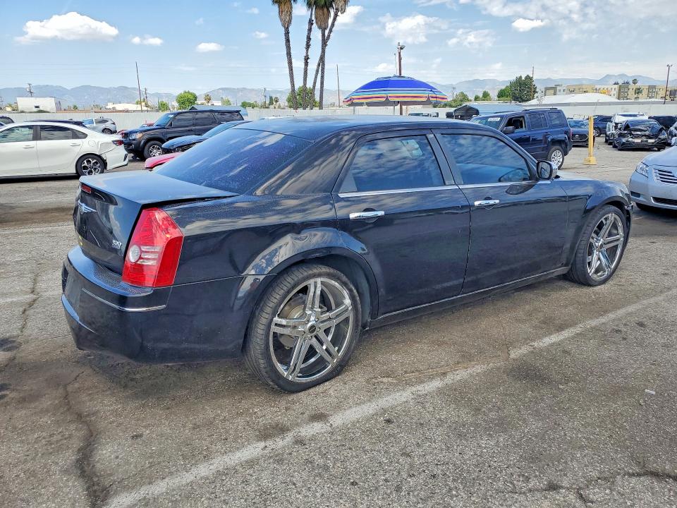 50985196 :رقم المزاد ، 2C3CA4CD0AH105607 vin ، 2010 Chrysler 300 مزاد بيع