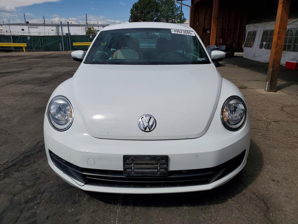 49023086 :رقم المزاد ، 3VWF17AT5GM627807 vin ، 2016 Volkswagen Beetle مزاد بيع