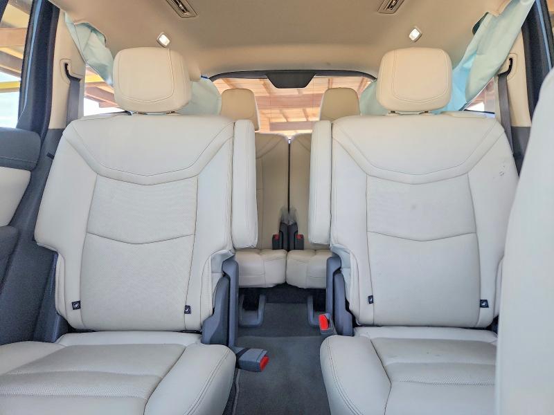 50180466 :رقم المزاد ، 1GYKPCRS9PZ121409 vin ، 2023 Cadillac Xt6 مزاد بيع