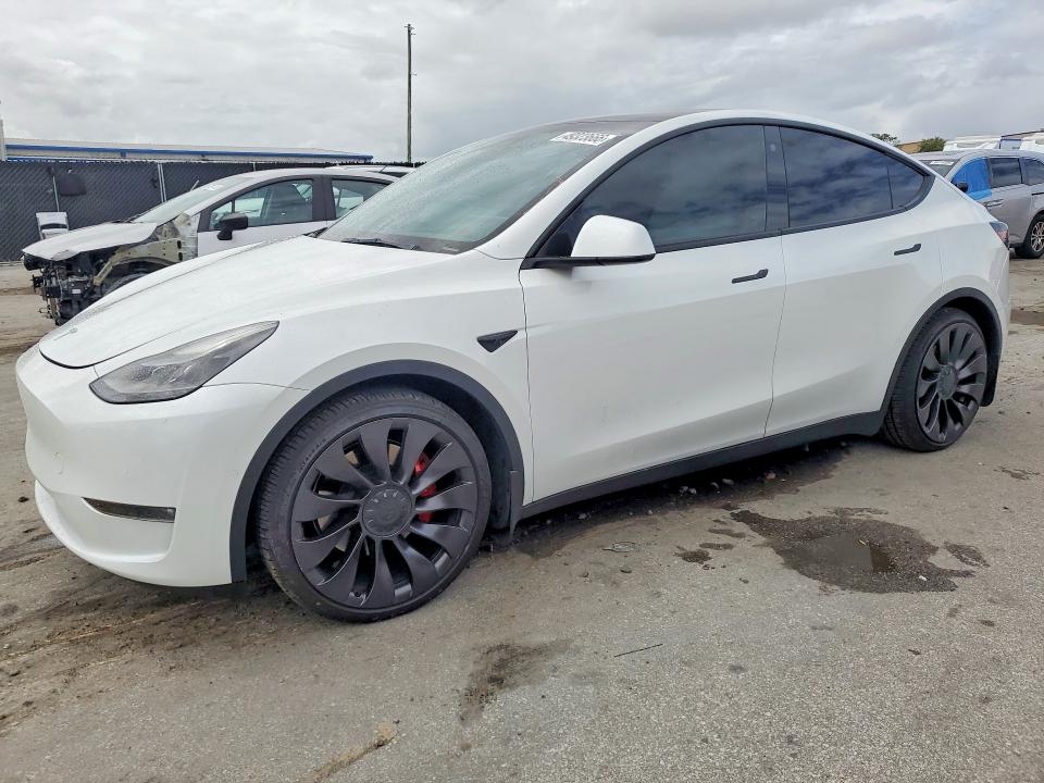 Продажа на аукционе авто 2021 Tesla Model Y, vin: 5YJYGDEF7MF266416, номер лота: 49323666