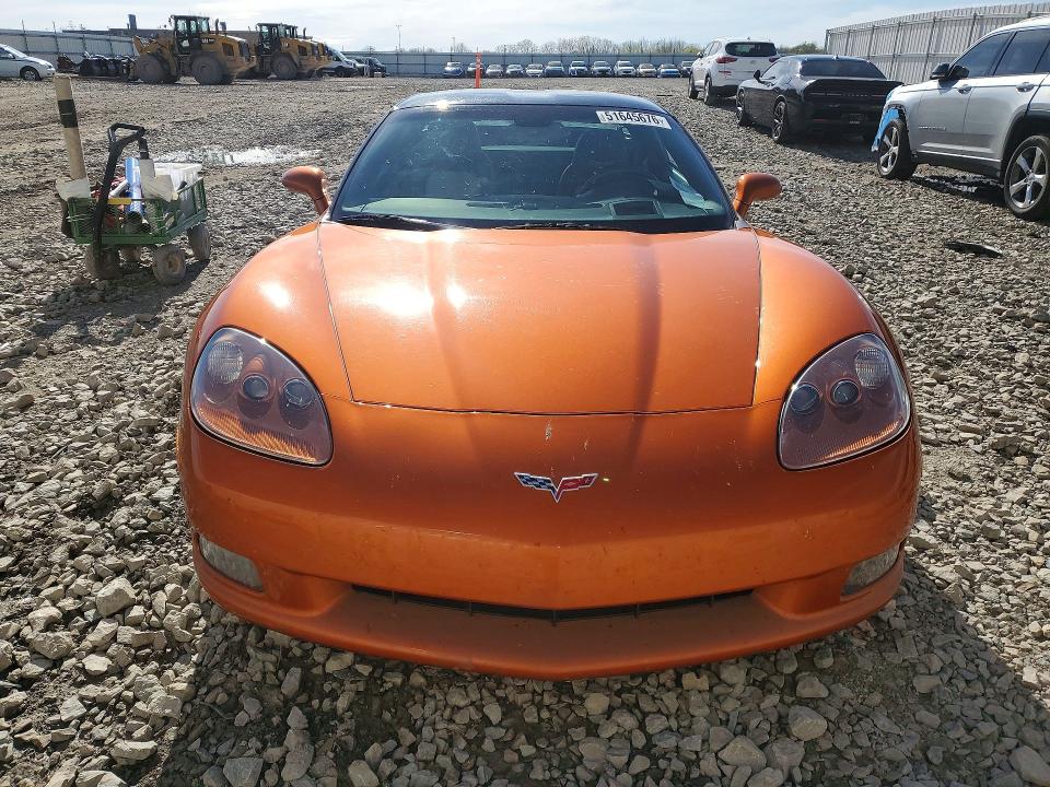 51645676 :رقم المزاد ، 1G1YY26UX75104924 vin ، 2007 Chev Corvette مزاد بيع