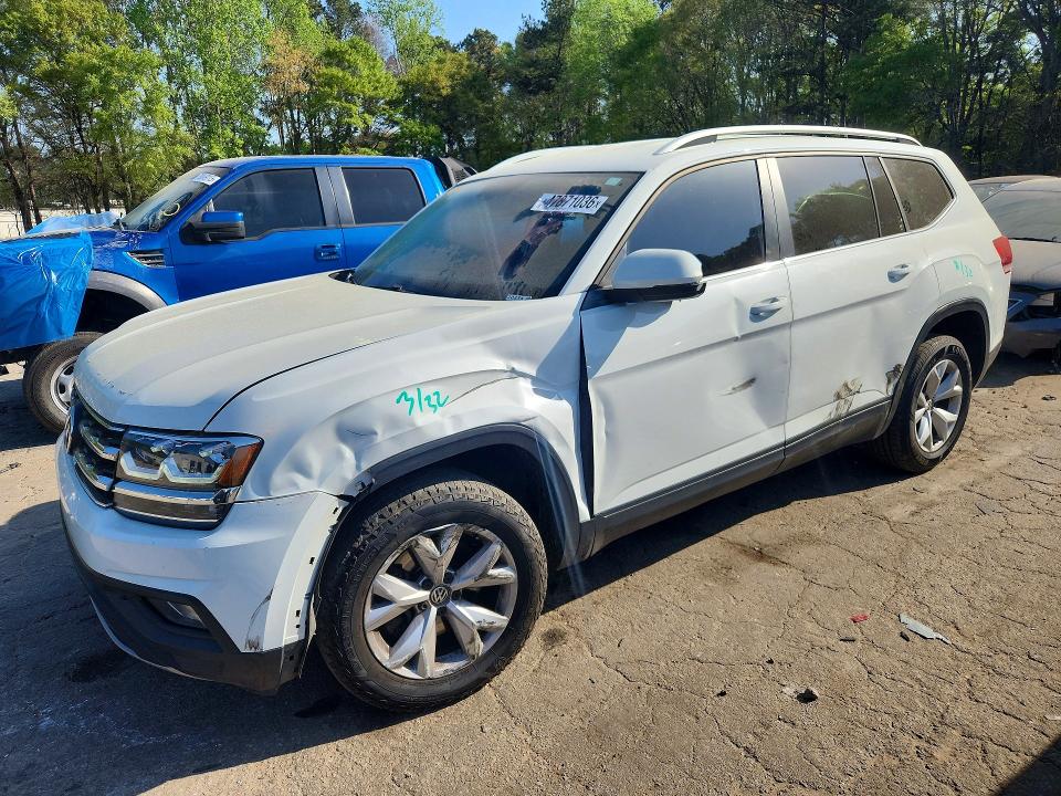 47871036 :رقم المزاد ، 1V2CR2CA9JC520988 vin ، 2018 Volkswagen Atlas مزاد بيع