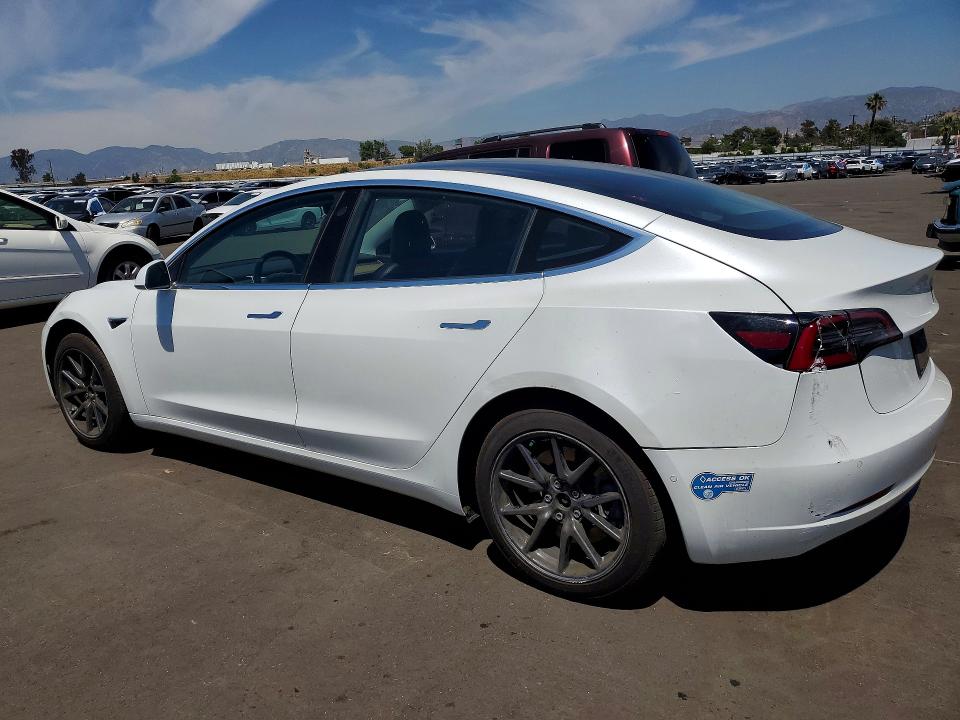 Продаж на аукціоні авто 2019 Tesla Model 3, vin: 5YJ3E1EAXKF401243, номер лоту: 50131746