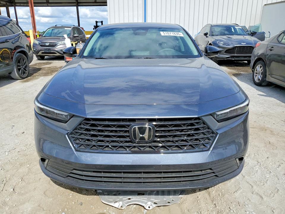2025 Honda Accord მანქანა იყიდება აუქციონზე, vin: 1HGCY1F49SA051825, აუქციონის ნომერი: 51071836