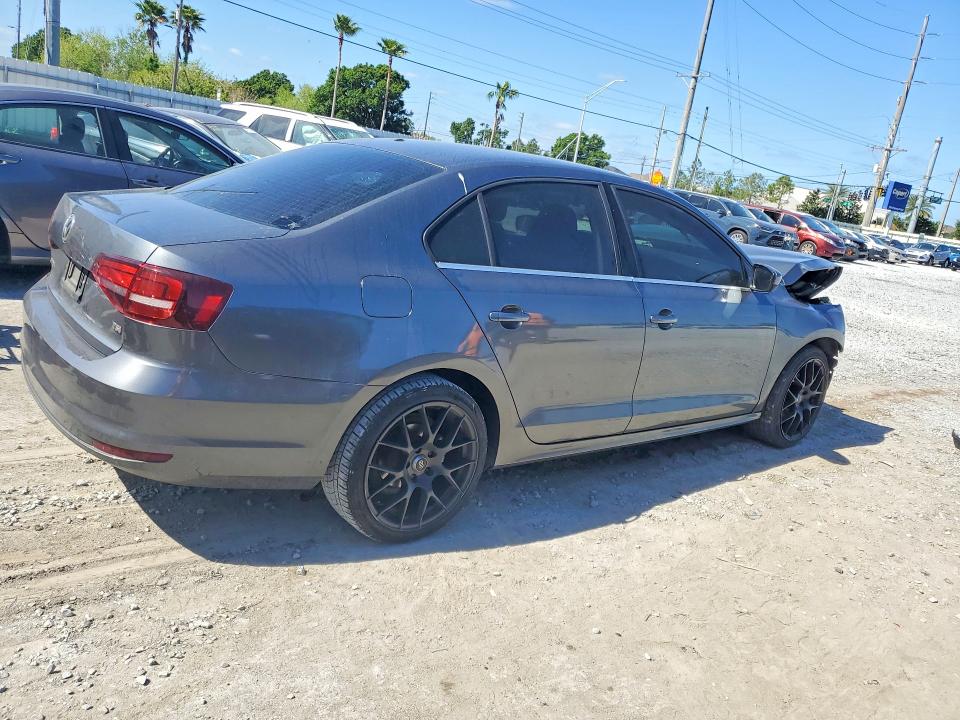 50056566 :رقم المزاد ، 3VW2B7AJ7HM372217 vin ، 2017 Volkswagen Jetta مزاد بيع