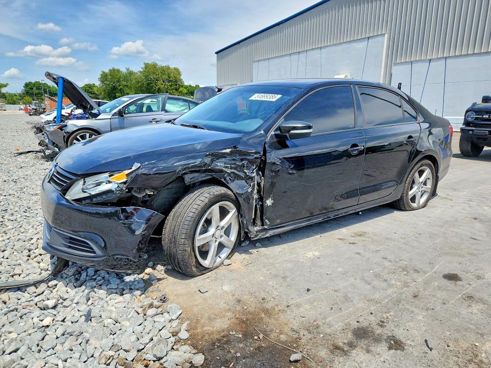 2013 Volkswagen Jetta მანქანა იყიდება აუქციონზე, vin: 3VWBP7AJ7DM258813, აუქციონის ნომერი: 51899386