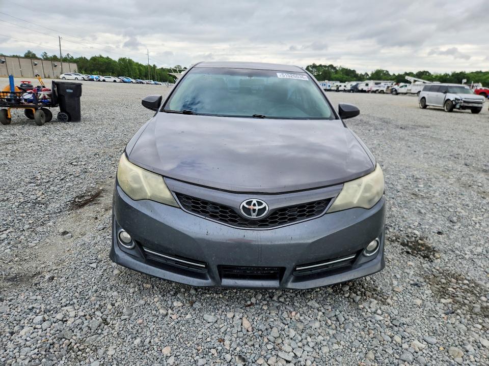 51526036 :رقم المزاد ، 4T1BF1FK2EU456860 vin ، 2014 Toyota Camry مزاد بيع