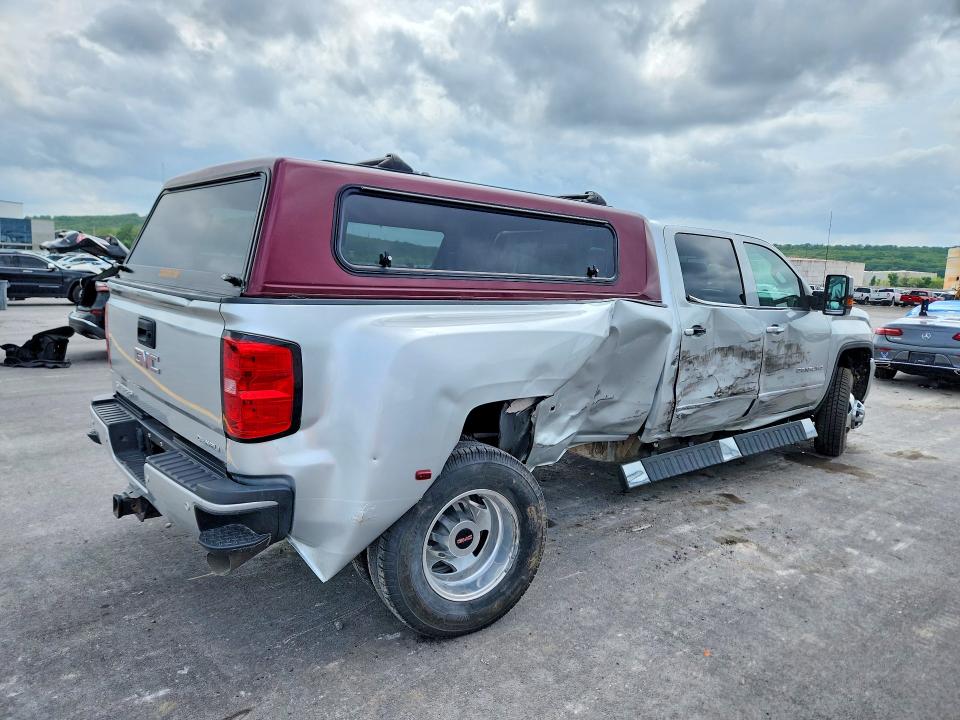49717216 :رقم المزاد ، 1GT42YEY1JF103788 vin ، 2018 Gmc Sierra مزاد بيع