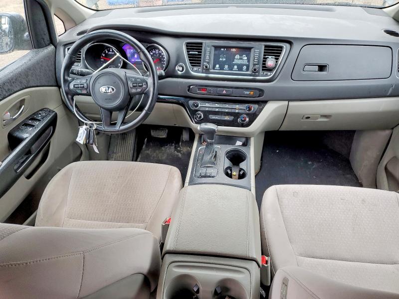 49117586 :رقم المزاد ، KNDMB5C18H6342706 vin ، 2017 Kia Sedona مزاد بيع