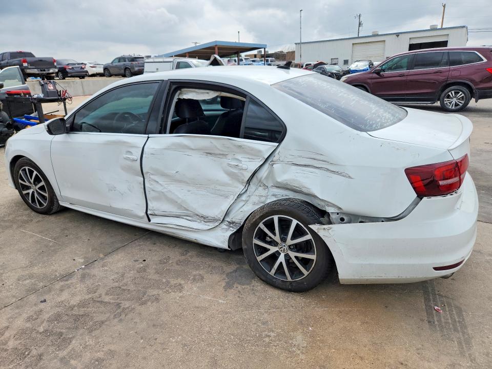 50177866 :رقم المزاد ، 3VWDB7AJ7HM308316 vin ، 2017 Volkswagen Jetta مزاد بيع