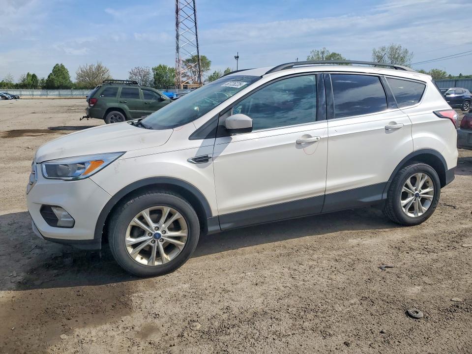Продажа на аукционе авто 2018 Ford Escape, vin: 1FMCU0GDXJUC69445, номер лота: 50726226