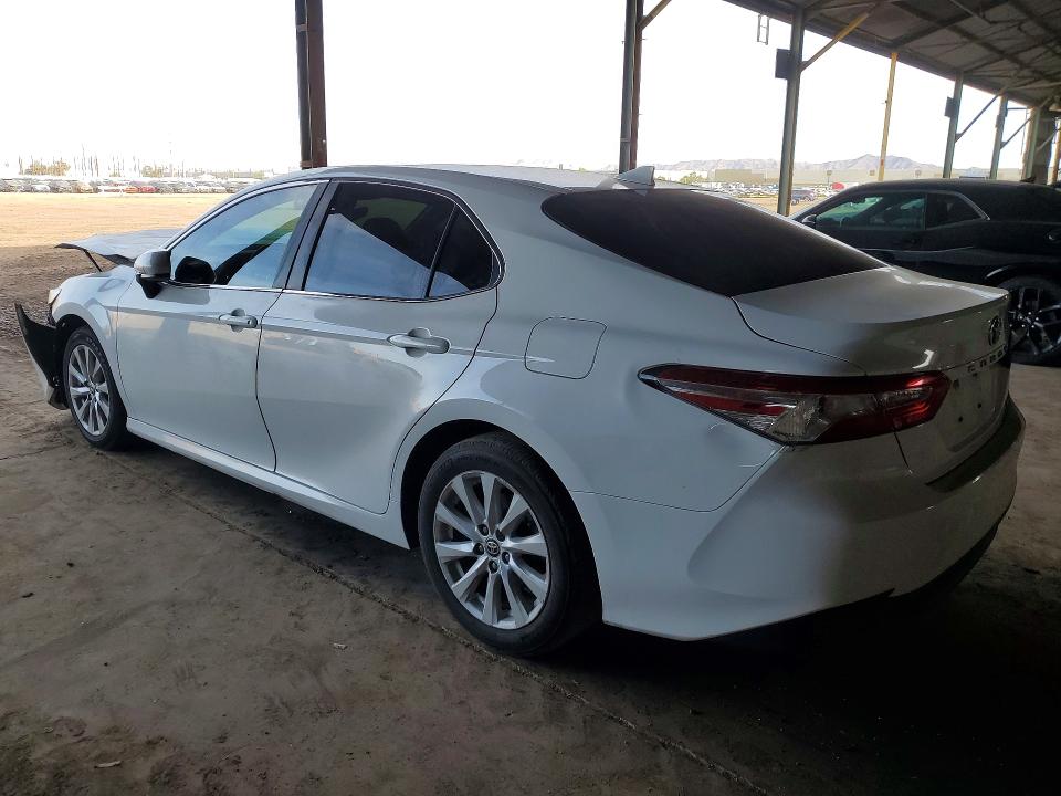 49176806 :رقم المزاد ، 4T1C11AKXLU965781 vin ، 2020 Toyota Camry مزاد بيع