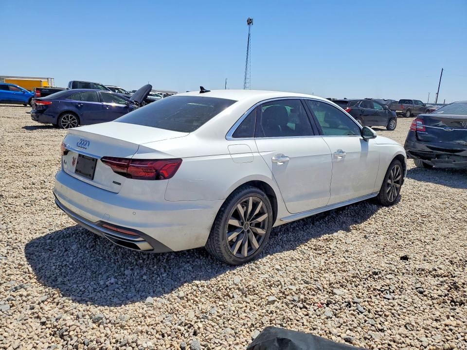 51298766 :رقم المزاد ، WAUBBAF42MA035817 vin ، 2021 Audi A4 مزاد بيع